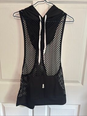 JJ Mailbu Black Mesh Hooded Tank